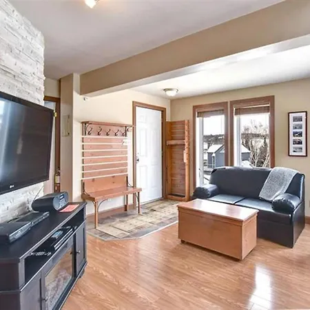Bright Condo Near The Lake By Globalstay Mont-Tremblant Exterior photo